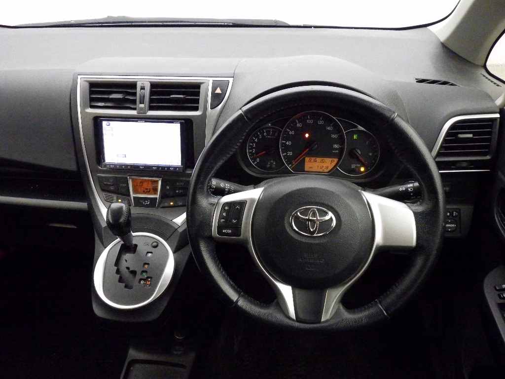 TOYOTA RACTIS