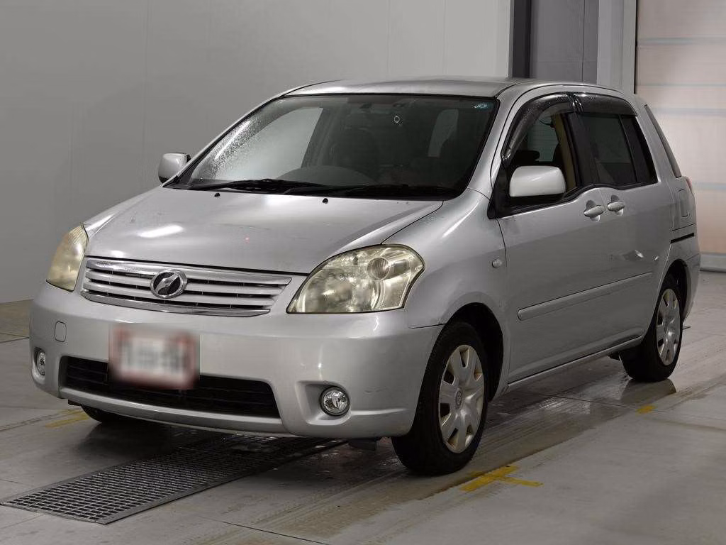 TOYOTA RAUM