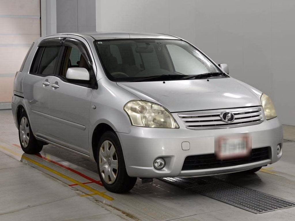 TOYOTA RAUM