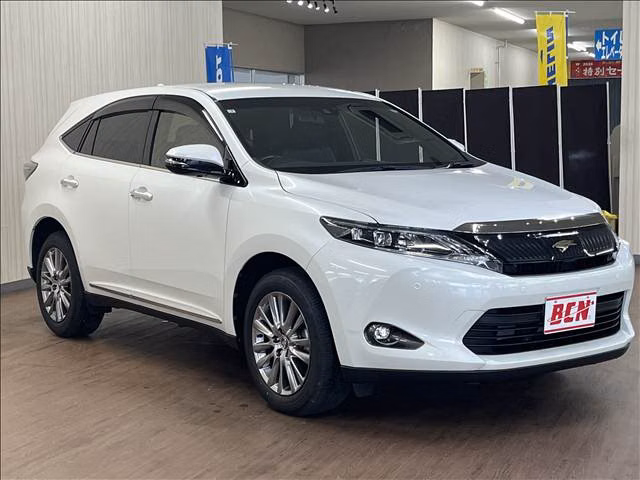 TOYOTA HARRIER