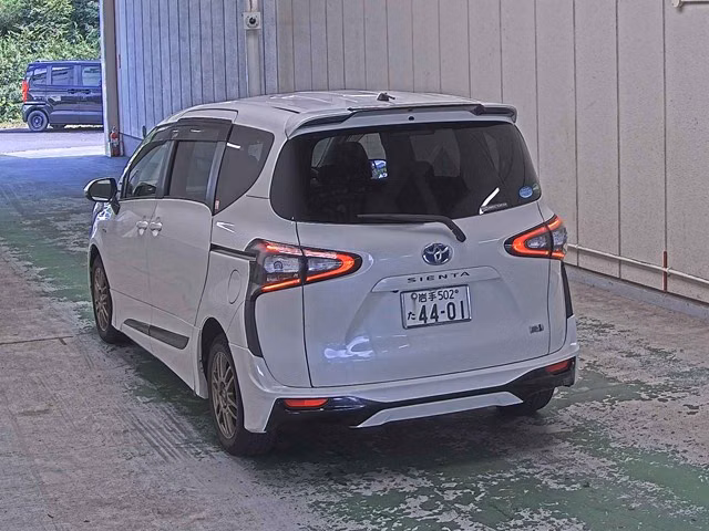 TOYOTA SIENTA