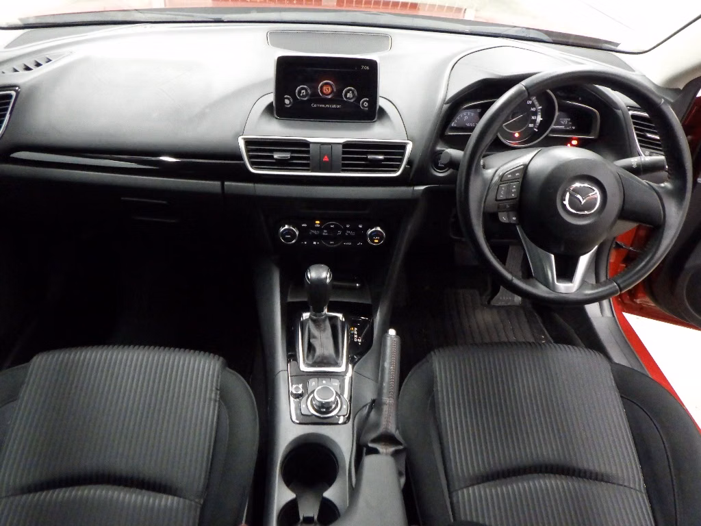MAZDA AXELA