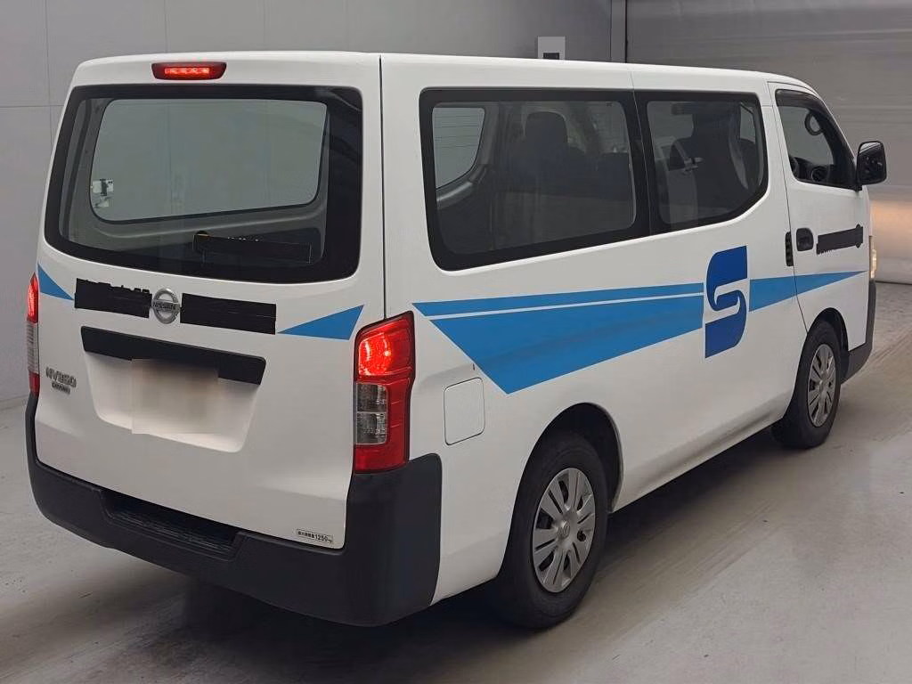 NISSAN NV350 CARAVAN