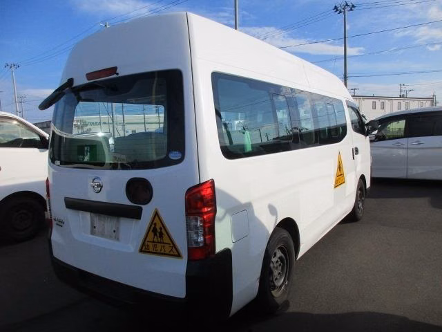 NISSAN NV350 CARAVAN