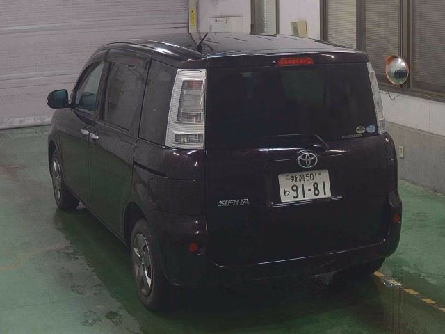 TOYOTA SIENTA