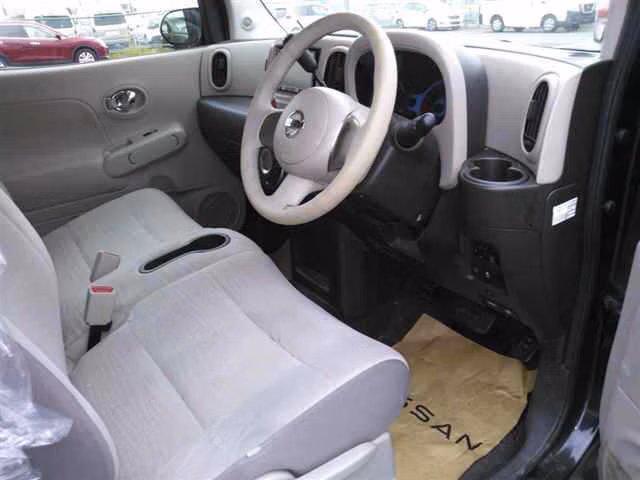 NISSAN CUBE