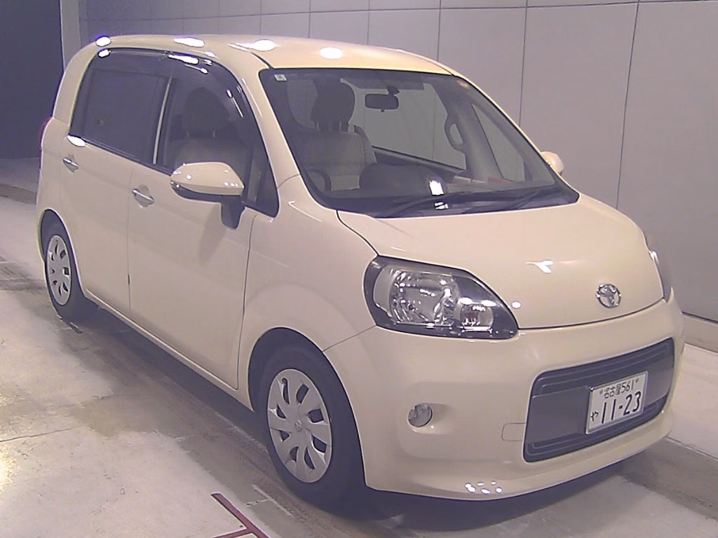 TOYOTA PORTE
