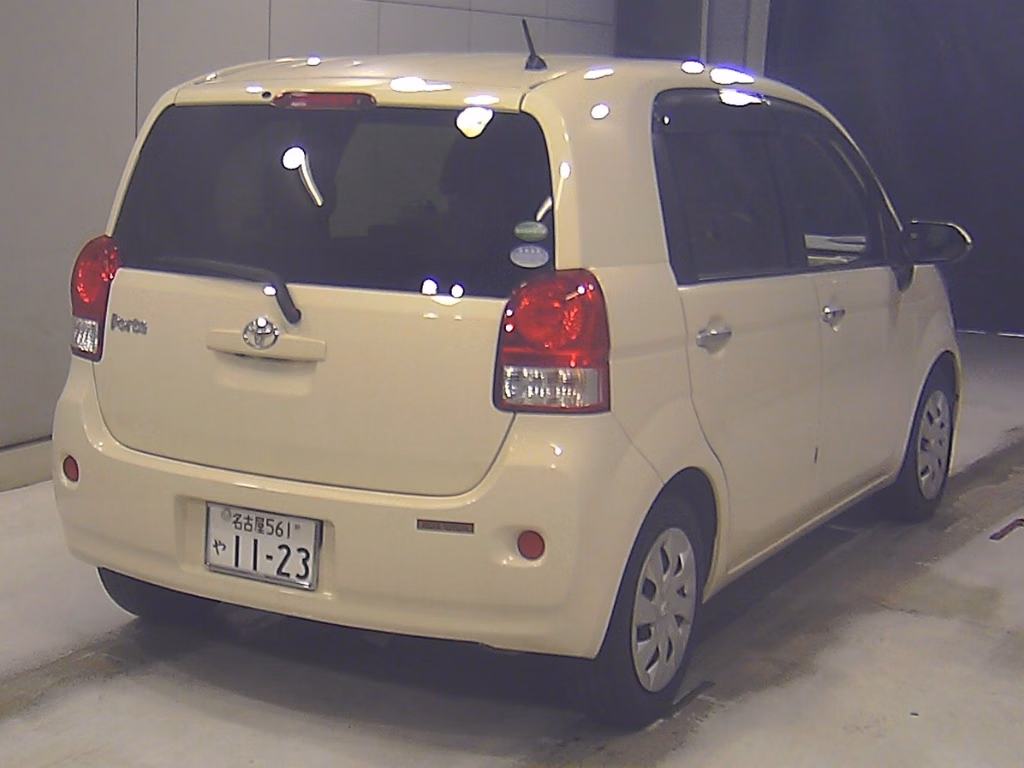 TOYOTA PORTE