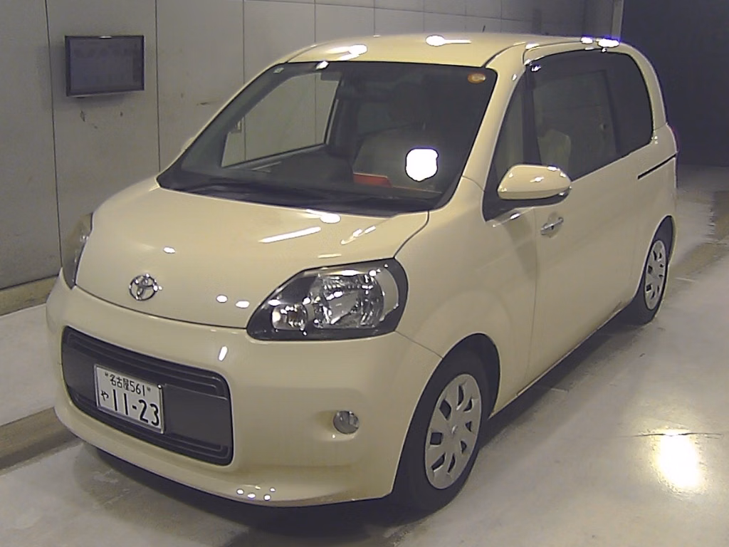 TOYOTA PORTE