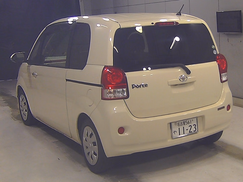 TOYOTA PORTE