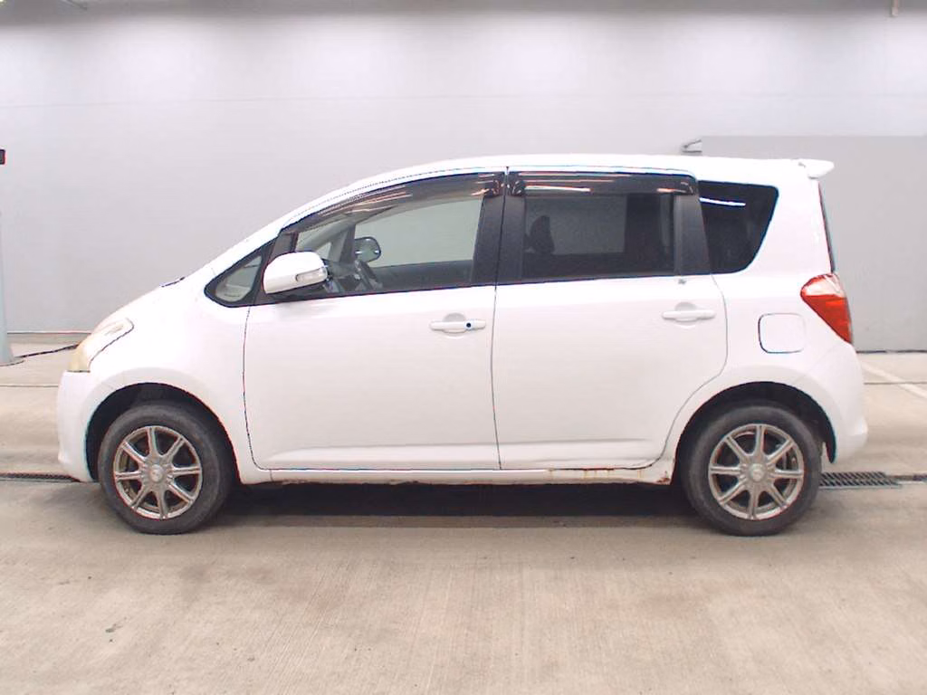 TOYOTA RACTIS