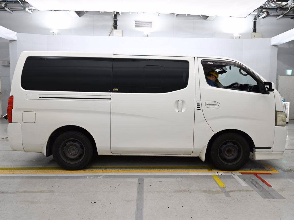 NISSAN NV350 CARAVAN