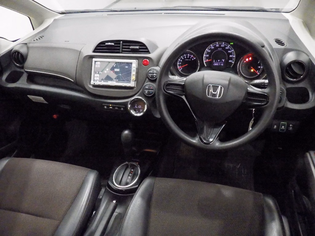HONDA FIT SHUTTLE