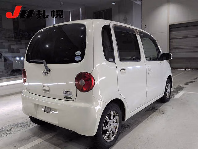 DAIHATSU MOVE LATTE