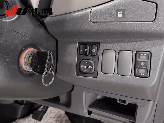 DAIHATSU MOVE LATTE