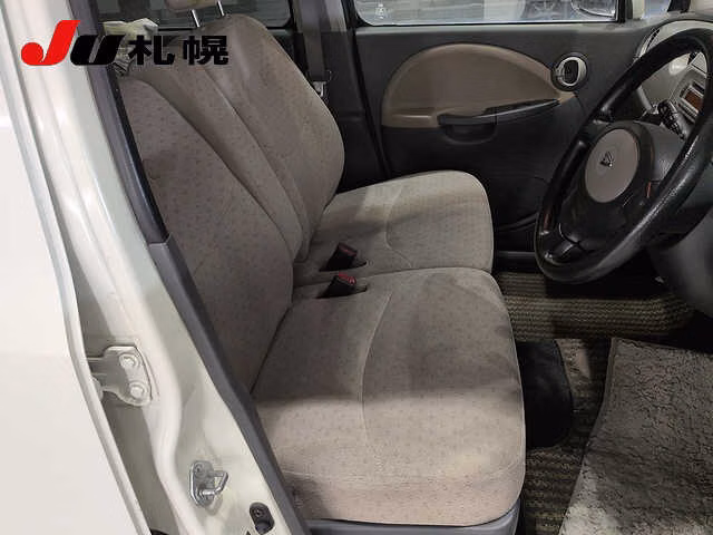 DAIHATSU MOVE LATTE