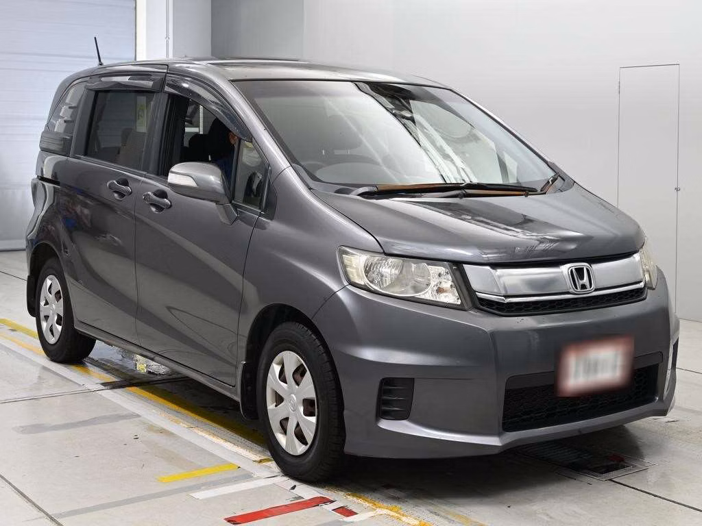 HONDA FREED SPIKE