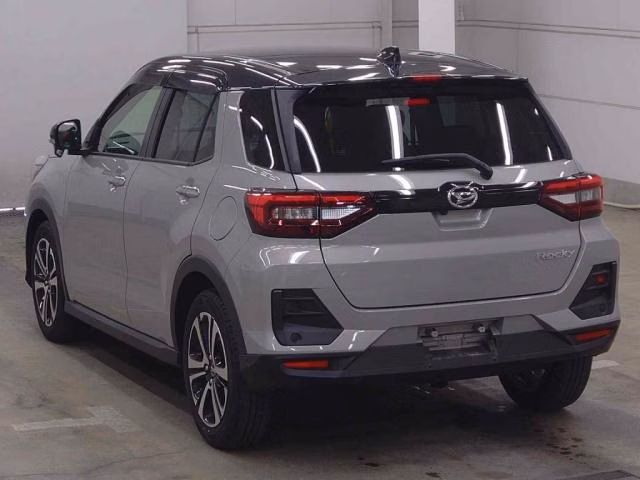 DAIHATSU ROCKY