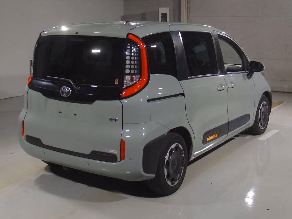 TOYOTA SIENTA