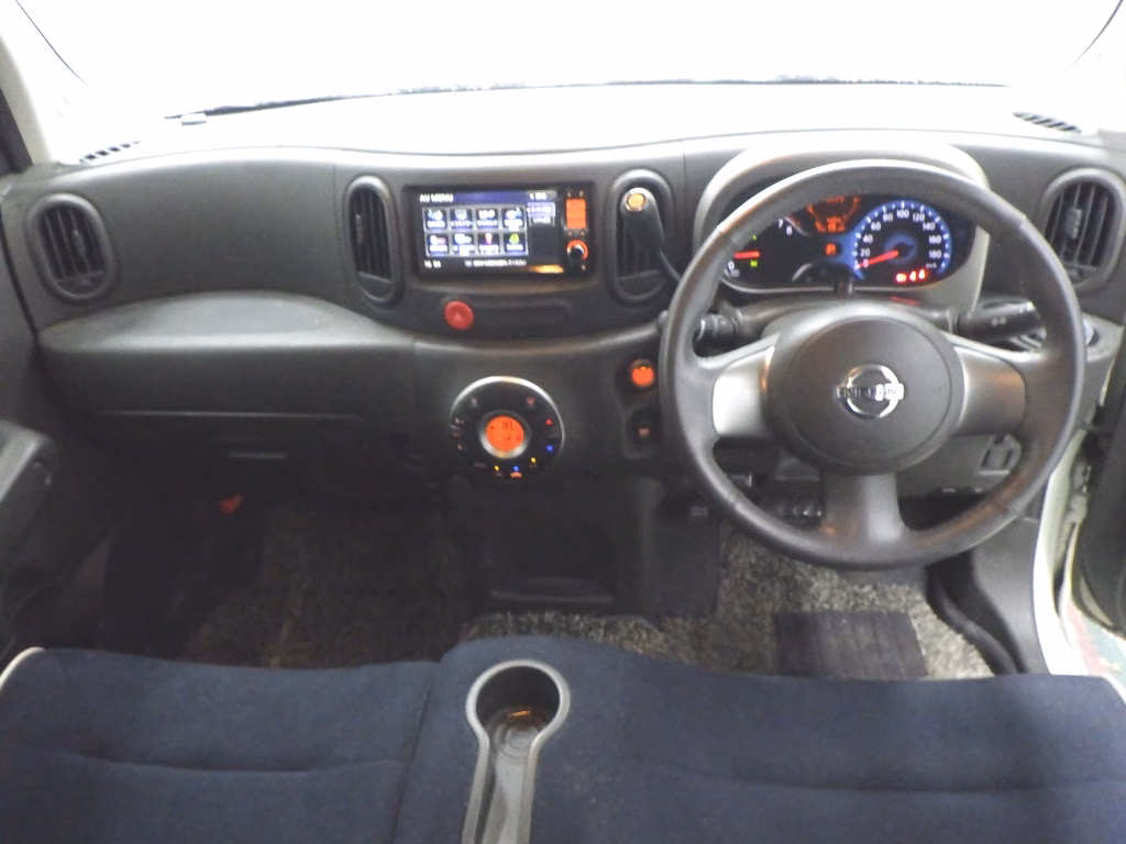 NISSAN CUBE