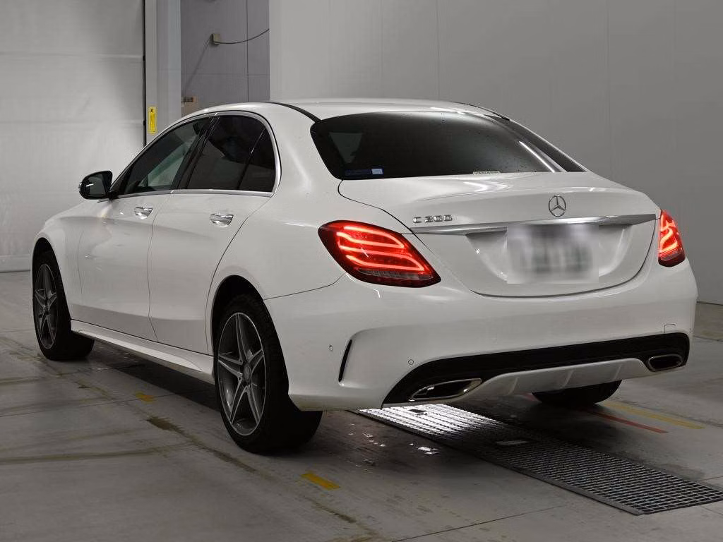 MERCEDES-BENZ C-CLASS