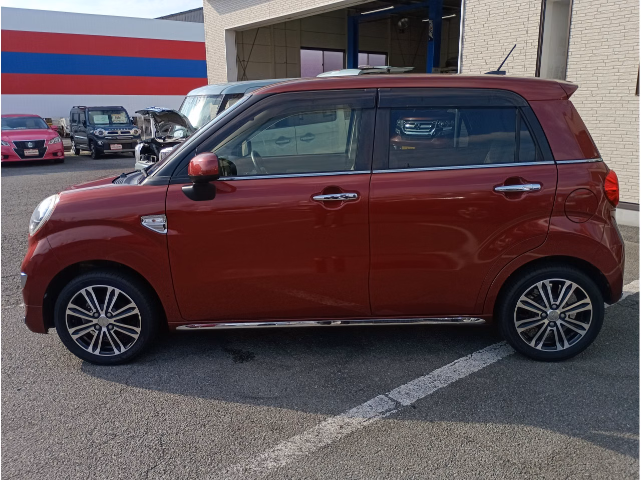 DAIHATSU CAST