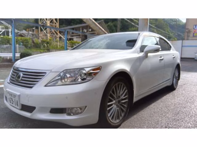 Lexus LS460