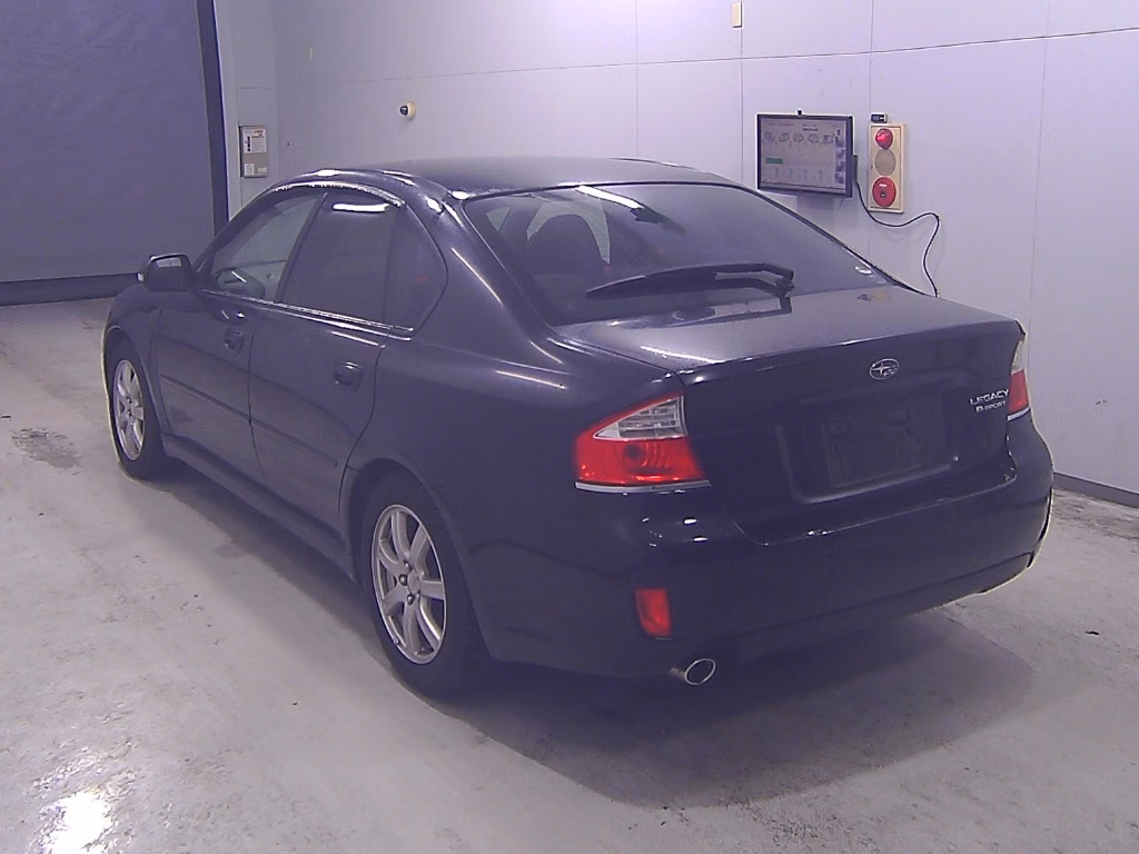 SUBARU LEGACY B4