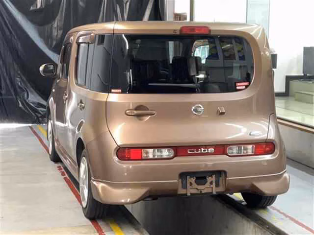 NISSAN CUBE