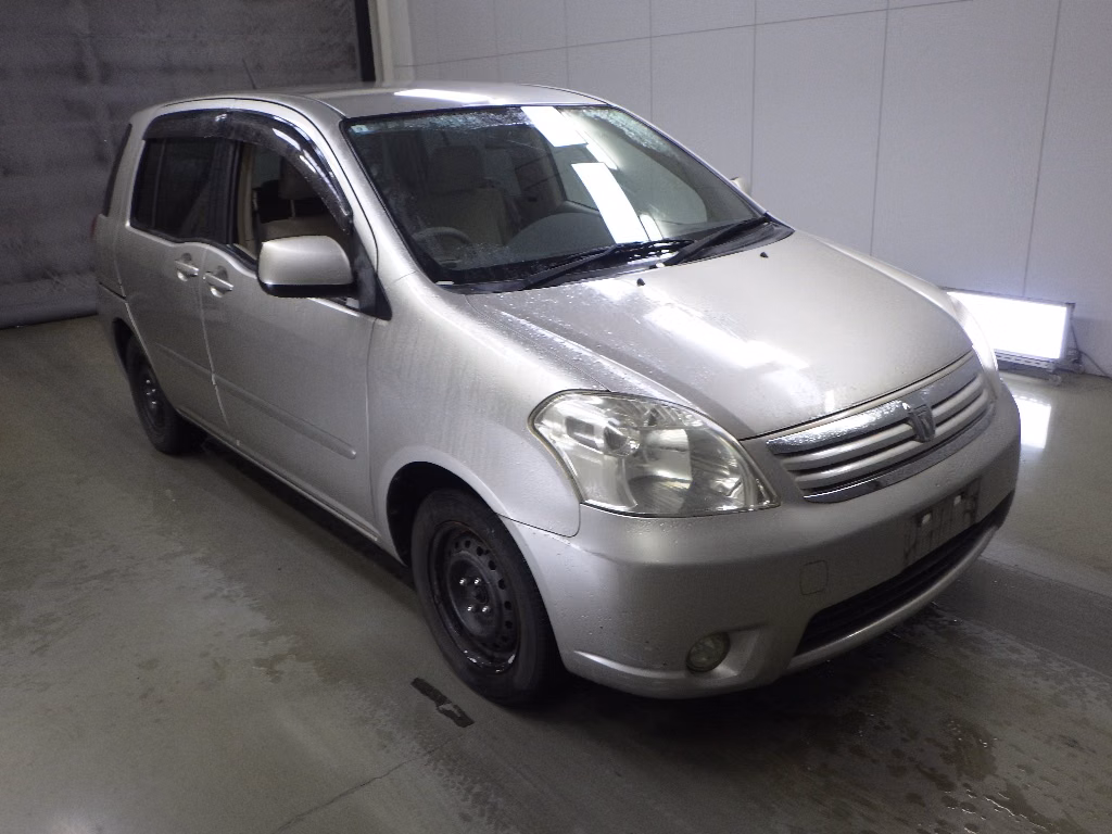 TOYOTA RAUM