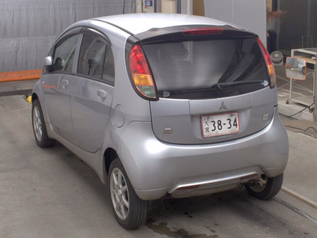 MITSUBISHI I