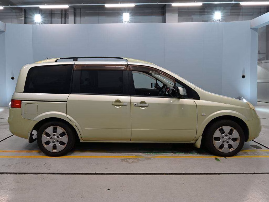 NISSAN LAFESTA