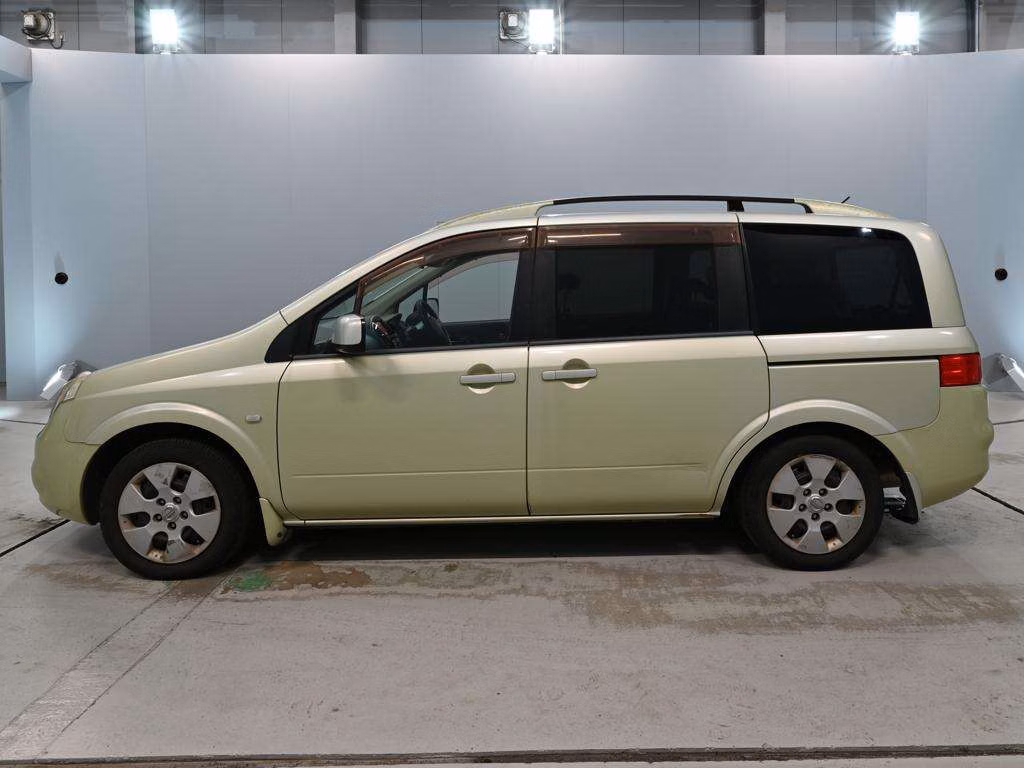 NISSAN LAFESTA