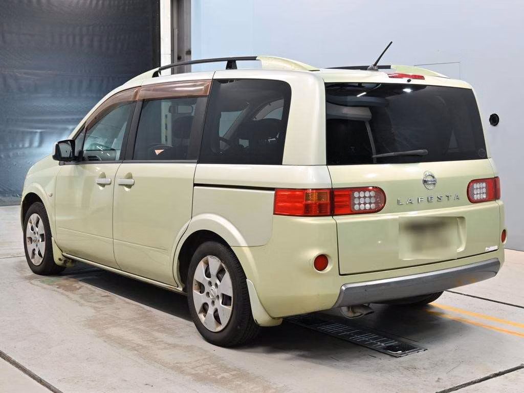 NISSAN LAFESTA