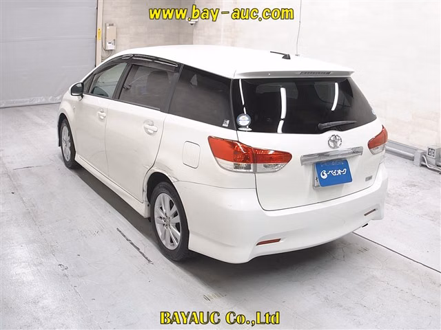 TOYOTA WISH