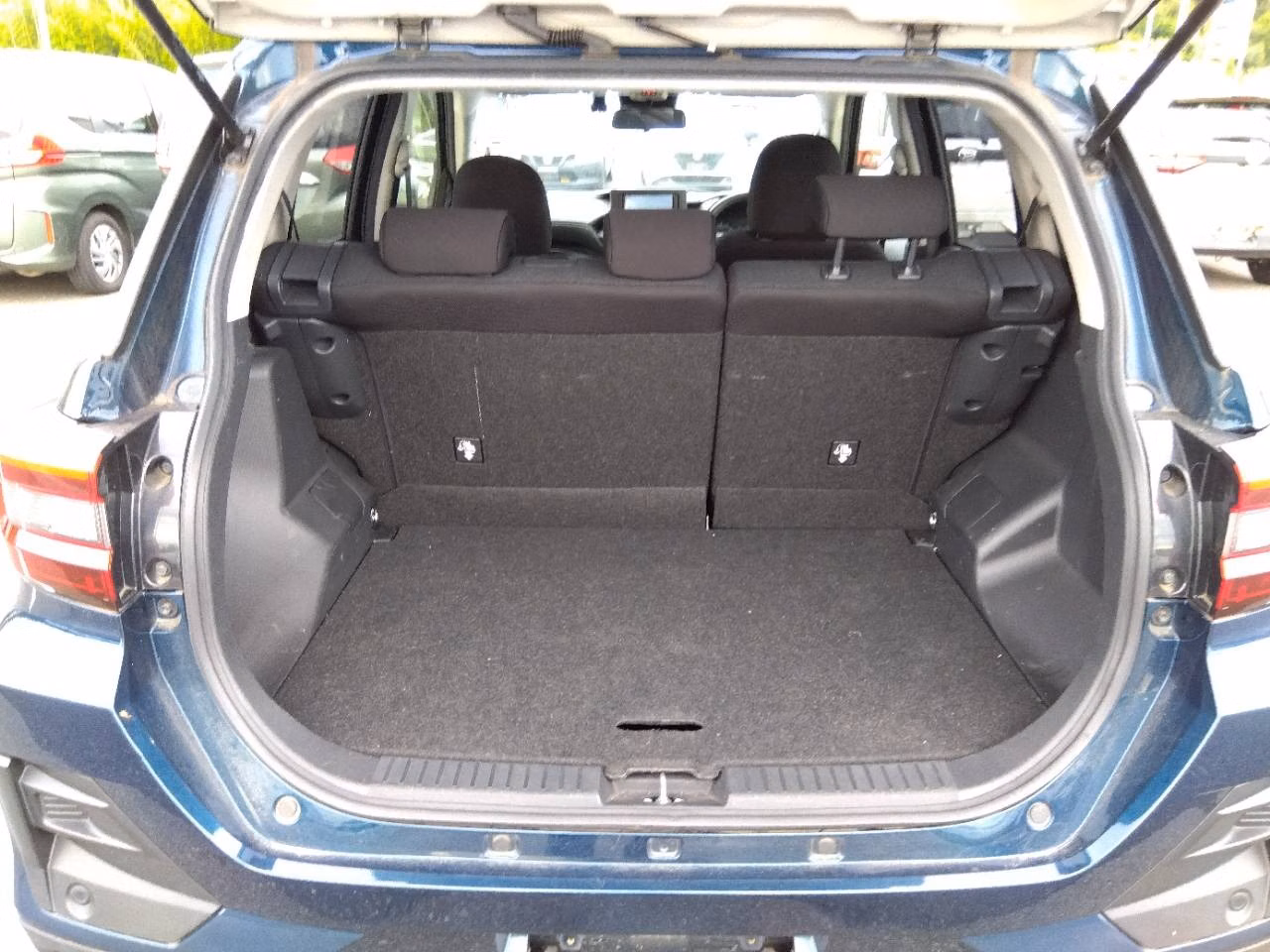 DAIHATSU ROCKY