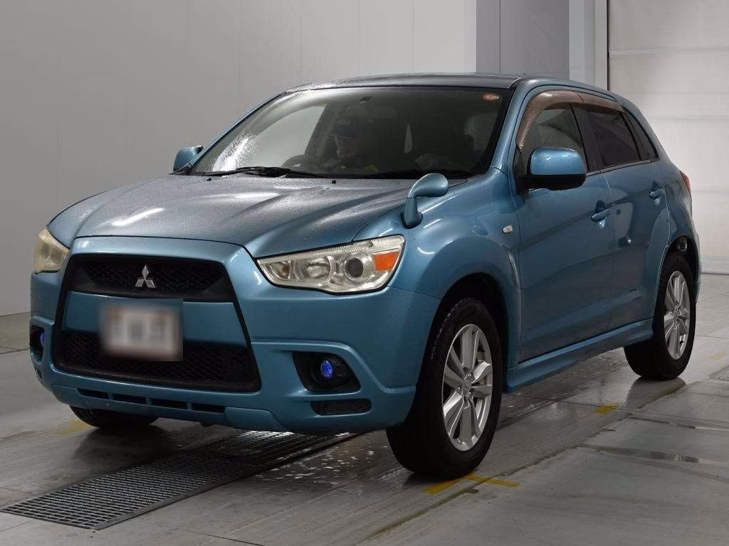 MITSUBISHI RVR