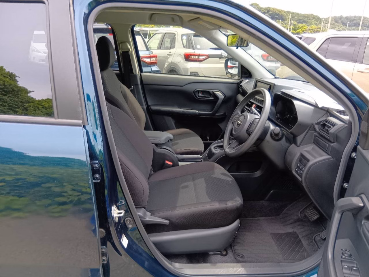 DAIHATSU ROCKY
