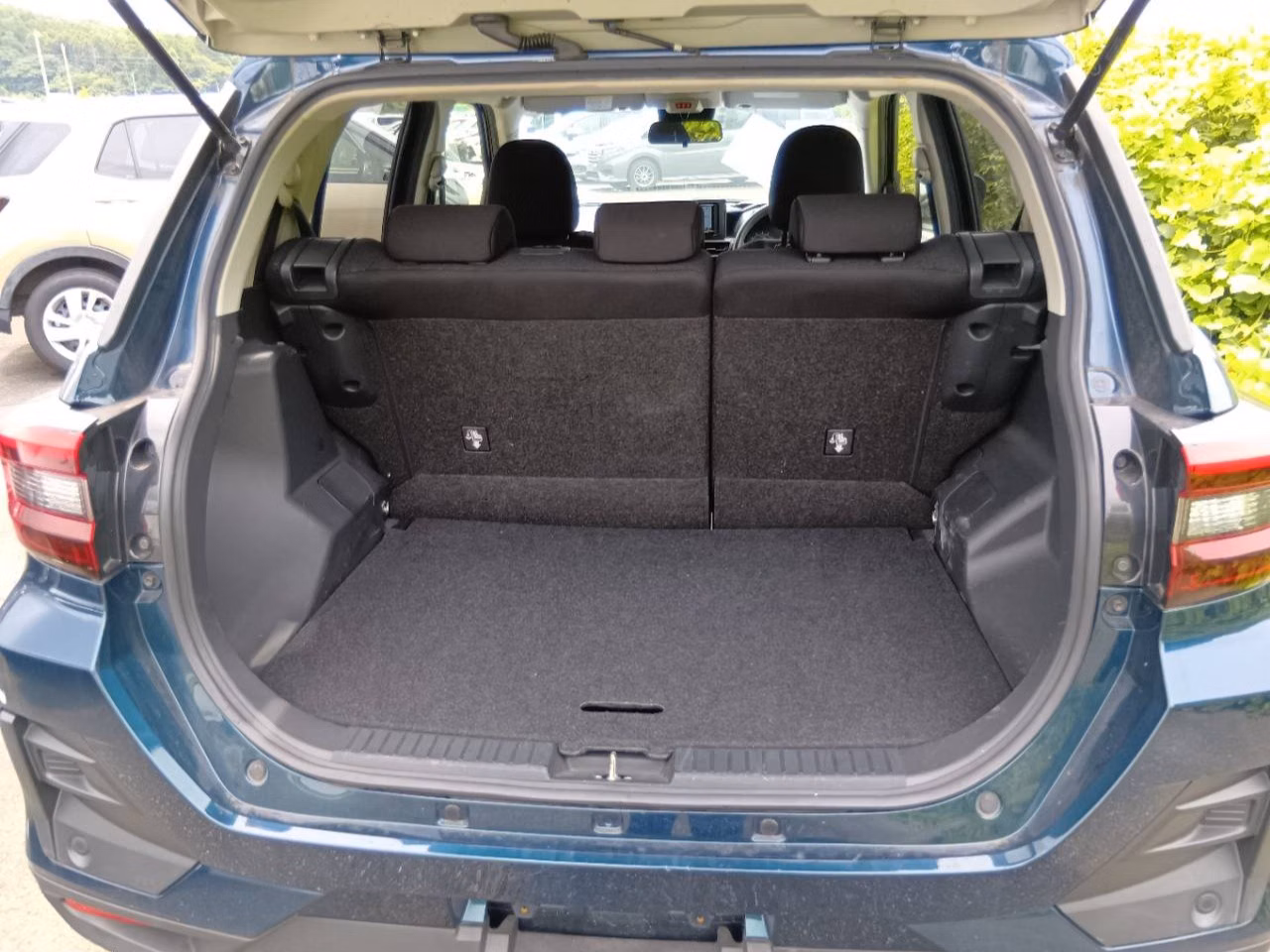 DAIHATSU ROCKY