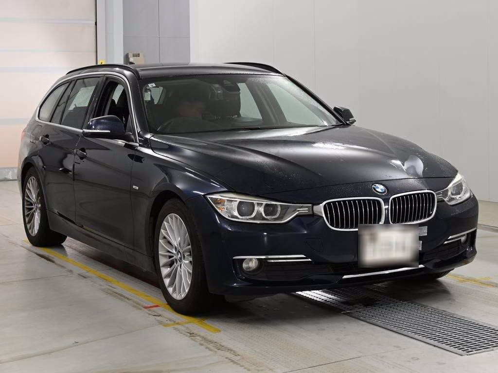 BMW 3-SERIES