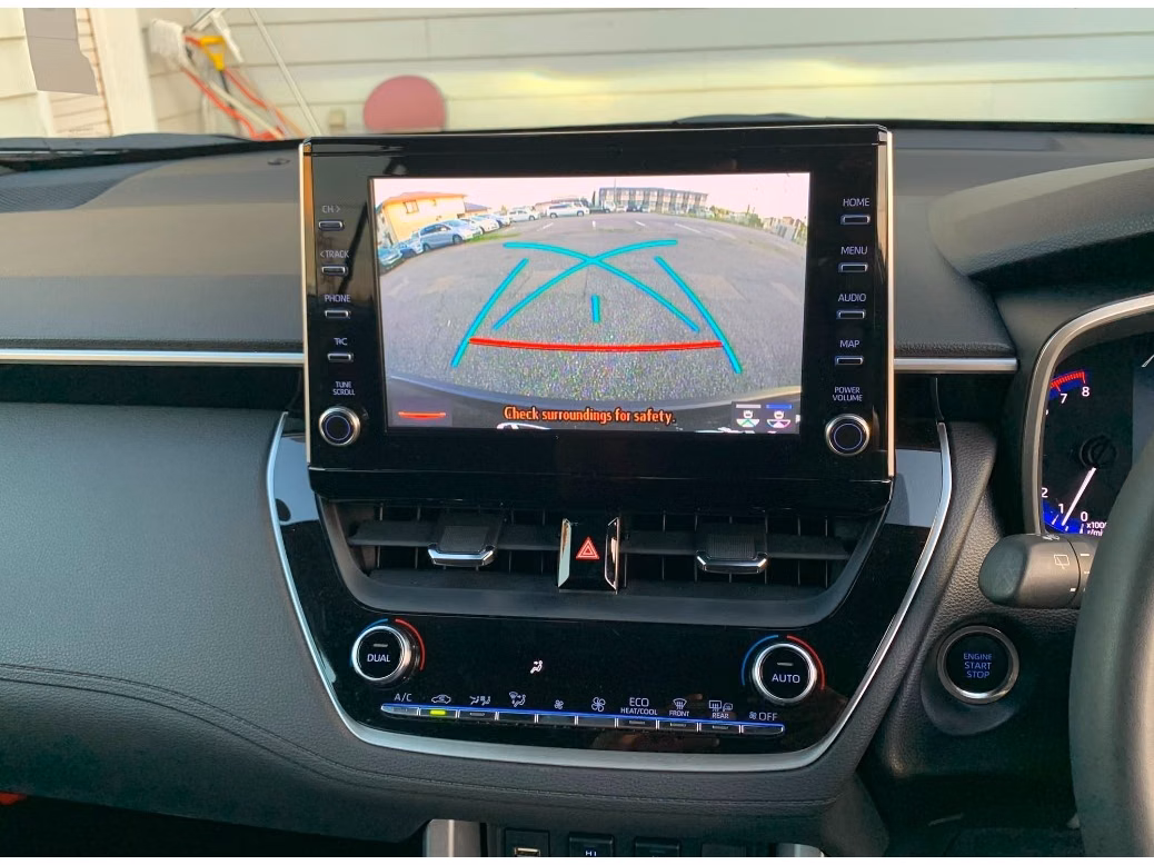 TOYOTA COROLLA CROSS