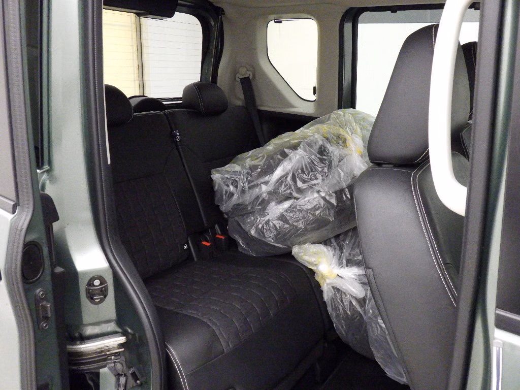MITSUBISHI DELICA MINI
