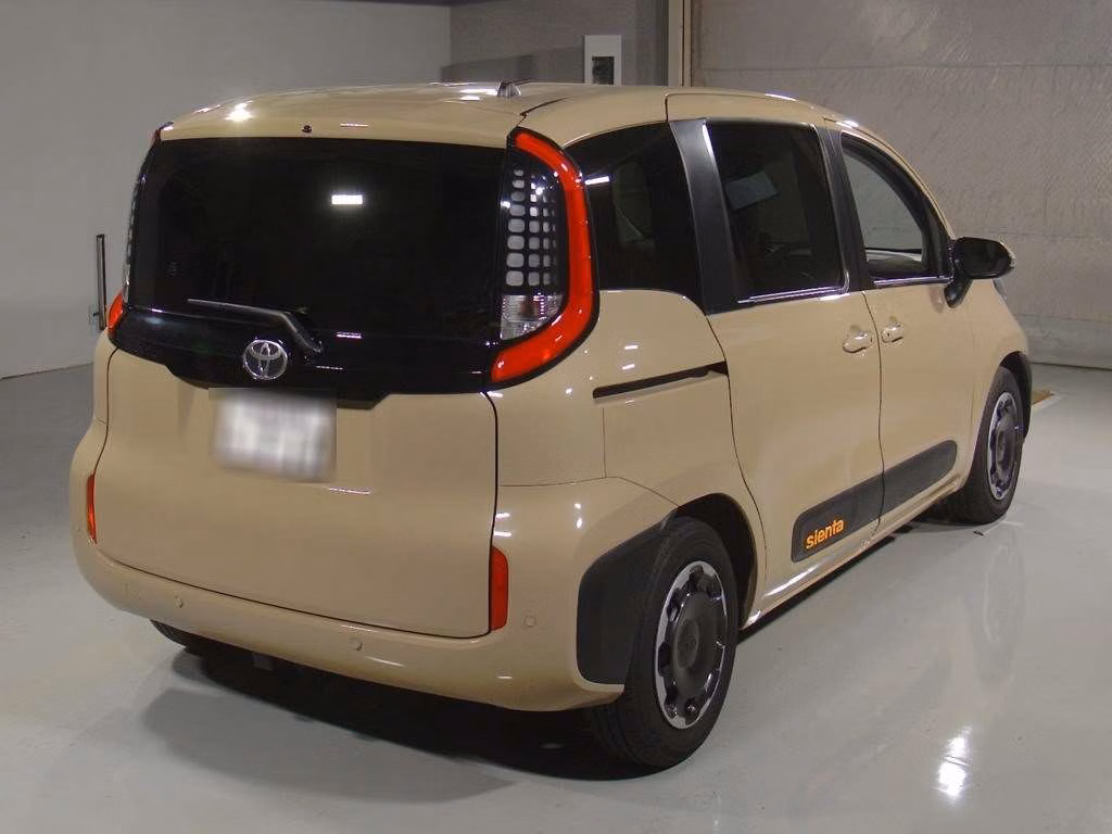 TOYOTA SIENTA