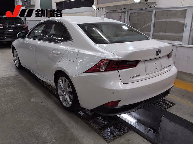 Lexus IS300h