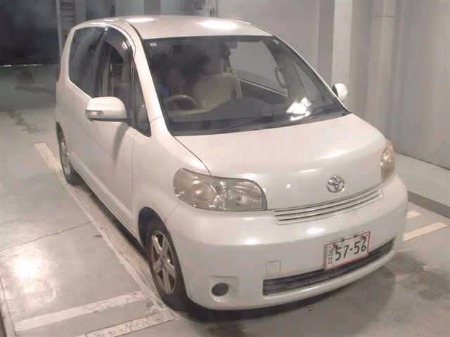 TOYOTA PORTE