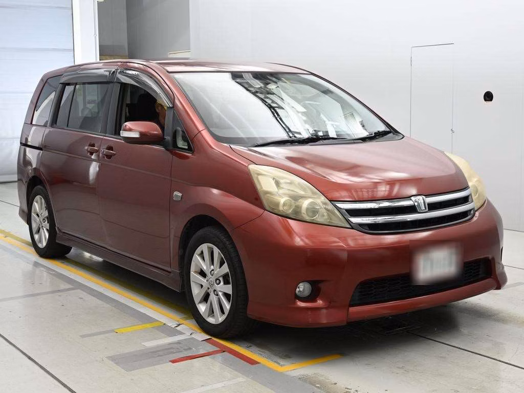 TOYOTA ISIS