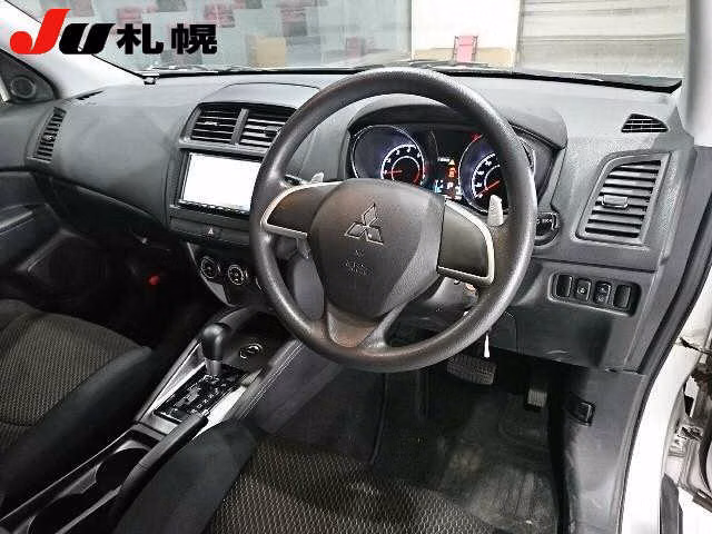 MITSUBISHI RVR