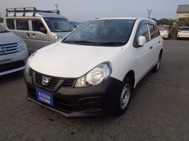 Nissan AD