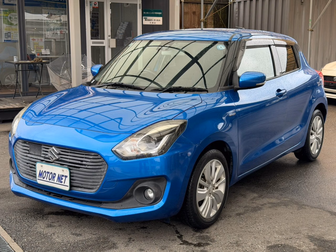 SUZUKI SWIFT