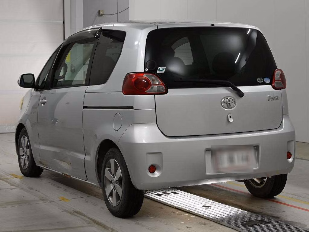 TOYOTA PORTE